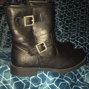 Ladies biker boot man made material size 9